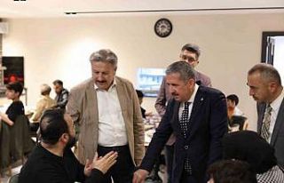 Depremzedeler Melikgazi’de bir araya geldi