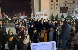 Depremzedeler "Ramazan Sokağı"nda eğlendi