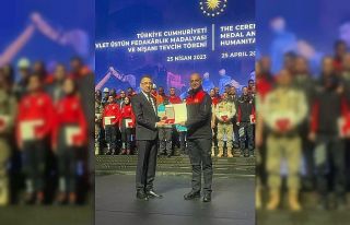 ’Devlet Üstün Fedakârlık Madalyası’nı Cumhurbaşkanı...