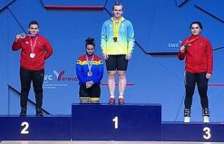 Dilara Narin, halterde Avrupa ikincisi