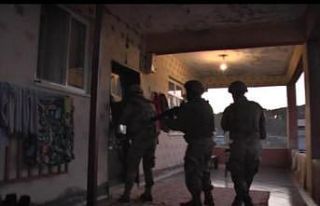Diyarbakır merkezli 10 ilde PKK-KCK operasyon: 16...