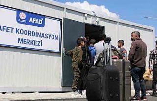 Diyarbakır’da depremzedeler konteynerlere yerleştiriliyor