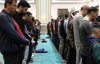 Diyarbakır’da Ramazanın son teravih namazı kılındı