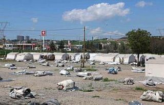 Diyarbakır’daki çadır kentin bir kısmı kaldırıldı