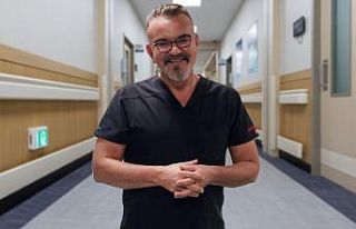 Dr. Koray Erdoğan: "Saç ekiminin mevsimi olmaz"