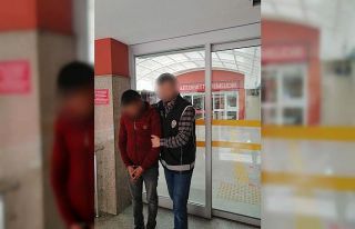 Durdurulan araçtan 6 düzensiz göçmen çıktı