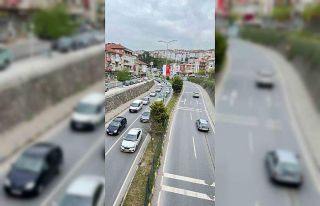 Düzce- Zonguldak yolunda bayram nedeniyle trafik...