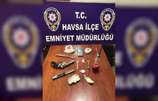 Edirne’de zehir tacirlerine düzenlenen operasyonda...