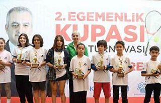 Egemenlik Turnuvasında ödül töreni