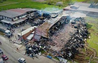 Elazığ’da yanan tavuk fabrikası havadan görüntülendi