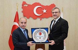 Emniyet Genel Müdürü Aktaş, Vali Ekinci ile bir...