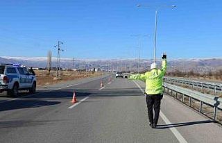 Emniyet kemerinin kullanımının önemine dikkat...