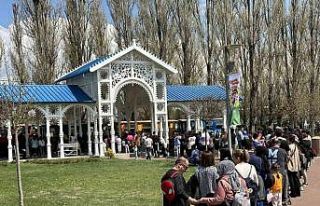 Eskişehir’deki parklarda bayram yoğunluğu