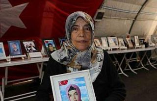 Evlat nöbetindeki anne Hatice Levent: "Bayram...