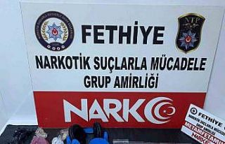Fethiye’de kulaklık içine saklanmış uyuşturucu...