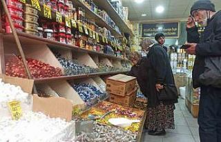 Fiyat artışına rağmen bayramlık tatlılara talep...