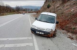 Gediz’de trafik kazasında yaşlı karı koca yaralandı