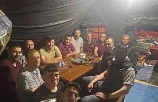 Gedizli ekip deprem bölgesinde çalışmalarına...