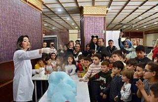 Geleceğin büyükleri bilim şenliğinde buluştu