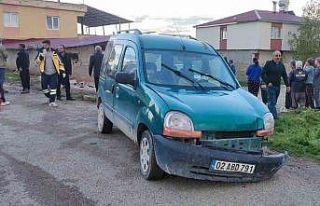 Hafif ticari aracın çarptığı çocuk hayatını...