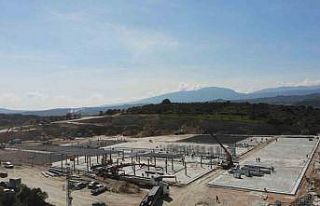 Hatay’da Defne Devlet Hastanesi yükselmeye başladı