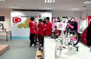 İGA’lı çocuklar depremzede kardeşlerine bisiklet...