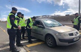 İl Jandarma Komutanı Yiğit’ten trafik denetimi