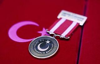 ISAK ekibi Devlet Üstün Fedakârlık Madalyası...