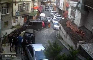 İstanbul’da dehşet anları kamerada: İşyerini...