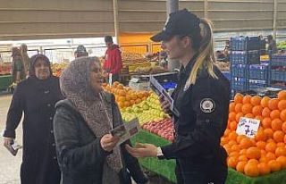 İzmir polisi pazar yerinde vatandaşları bilgilendirdi