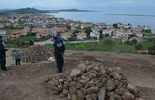 Kaçak ev ve kaçak kazı yapan adam kanun tanımıyor