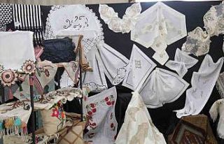 Kadınlar baharın gelişini el emeği göz nuru eserleriyle...