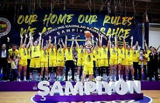 Kadınlar Basketbol Süper Ligi’nde şampiyon Fenerbahçe