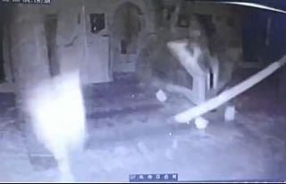 Kahramanmaraş depreminde 600 yıllık tarihi caminin...