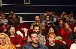 “Karanlık Gece” Nilüfer’de izleyici ile buluştu