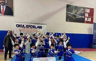 Kars Cevriye Tatiş Ortaokulu 1’inci oldu