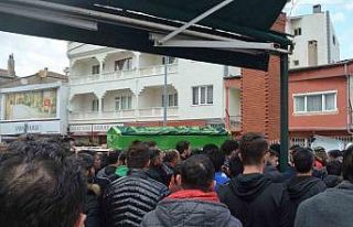 Kazada ölen genç toprağa verildi