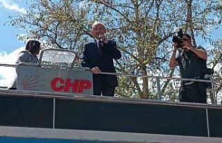 Kılıçdaroğlu, Gölbaşı halkıyla bayramlaştı