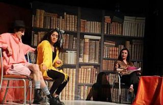 "Komiği düşünüldü" adlı oyun Hakkari’de...