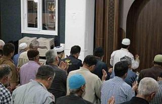 Konteyner kentte Ramazan ayının son teravih namazı