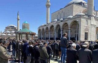 Konya’da Ramazan ayının son Cuma namazı kılındı