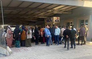 Küçük çocuk babasının geri manevra yaptığı...