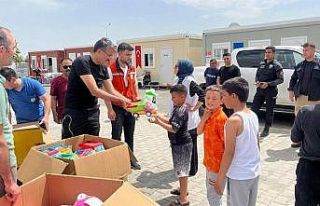 Kütahya Valisi Ali Çelik, 76 gündür deprem bölgesinde