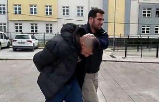 Kuyumcuyu soyan bıçaklı gaspçı yakalandı