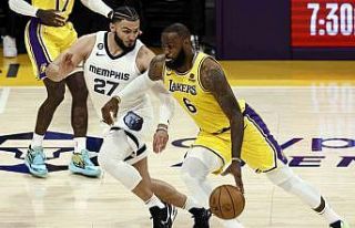 Lakers, Grizzlies’ı yenerek seride 3-1 öne geçti