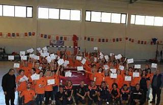 Mahalli Afet Gönüllüleri törenle sertifikalarını...