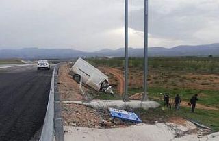 Malatya’da minibüs şarampole uçtu: 1 ölü, 2...