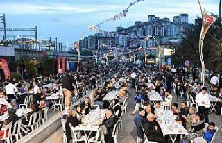 Mamaklılar dev iftar sofrasında buluştu