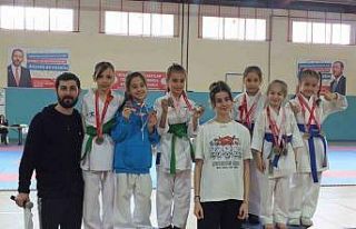 Manisa BBSK’lı karatecilerden 65 madalya