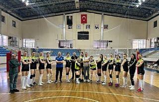 Manisa Büyükşehir’in sultanları 2. Lig’e yükseldi